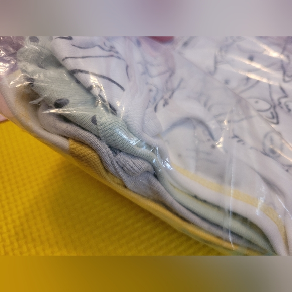 Cloud Island Baby Short Sleeve Bodysuits Yellow Multi (4 Pack) NWT SIZE 12M - Picture 3 of 6